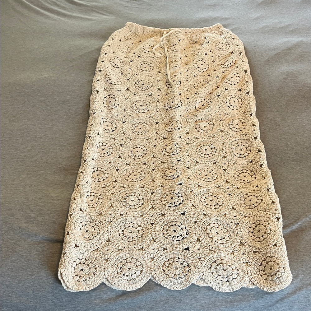 Gorgeous Cream Crochet Skirt Size Medium